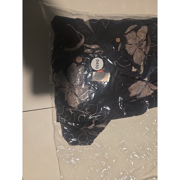 Batik Bay Hawaiian Silk Shirt, Men's Medium Floral Button Up, Tropical Vacation - Picture 8 of 8